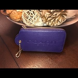 Coach card holder/wallet.